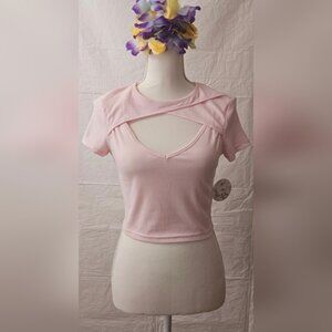 JOLIE & JOY Cut-Out Front Top